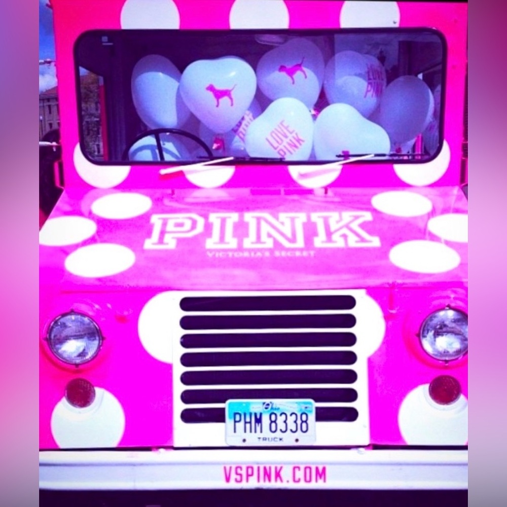 🩷NEW VS PINK HEART SHAPED BALLOON🩷